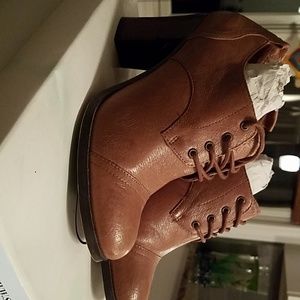 Jaydun cognac leather bootie